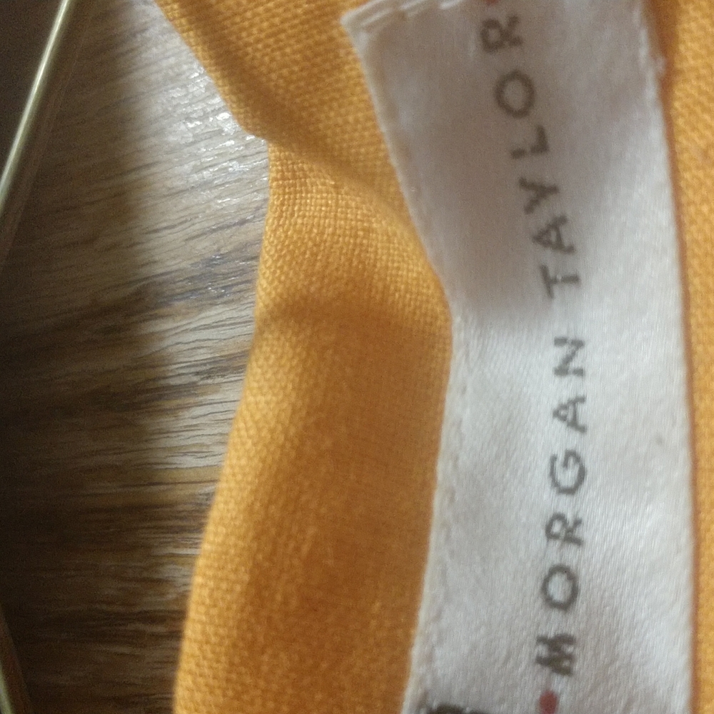 Top - Picture 2 of 2